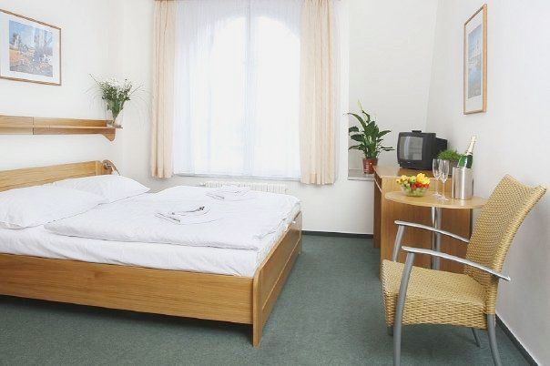 Hotel Otar براغ المظهر الخارجي الصورة