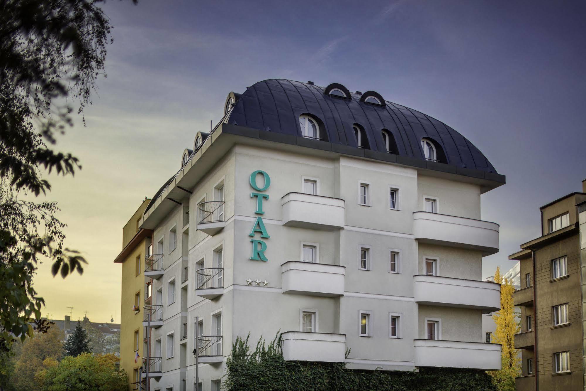 Hotel Otar براغ المظهر الخارجي الصورة